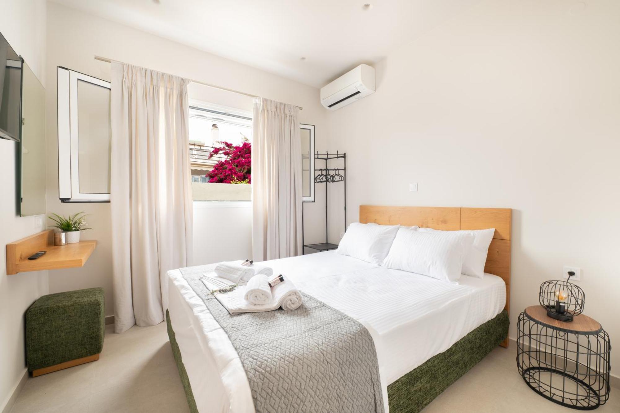 Thea Seaview Luxury Living Villa Каламата Екстериор снимка