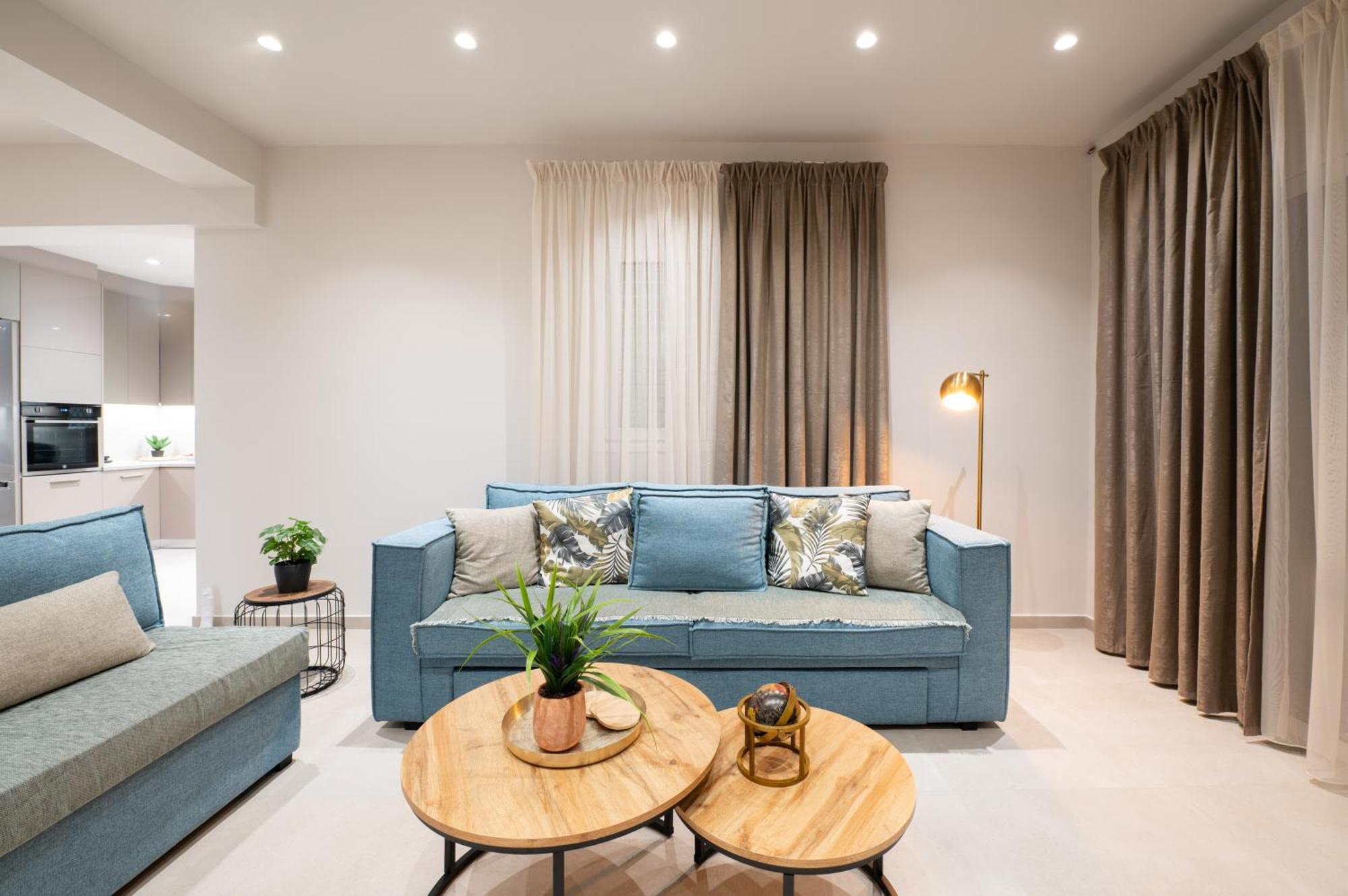 Thea Seaview Luxury Living Villa Каламата Екстериор снимка
